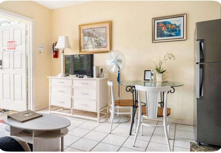 Apartamento Beryls At Seawind On The Bay , Montego Bay , Jamaica Exterior foto